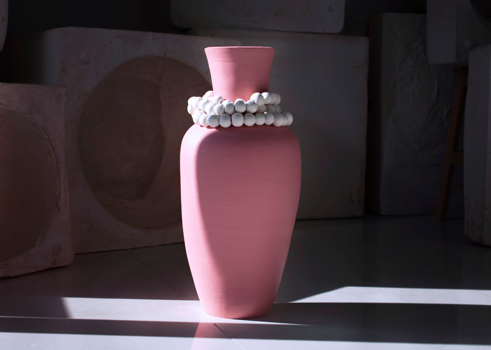 Femme Fatale — Vase I